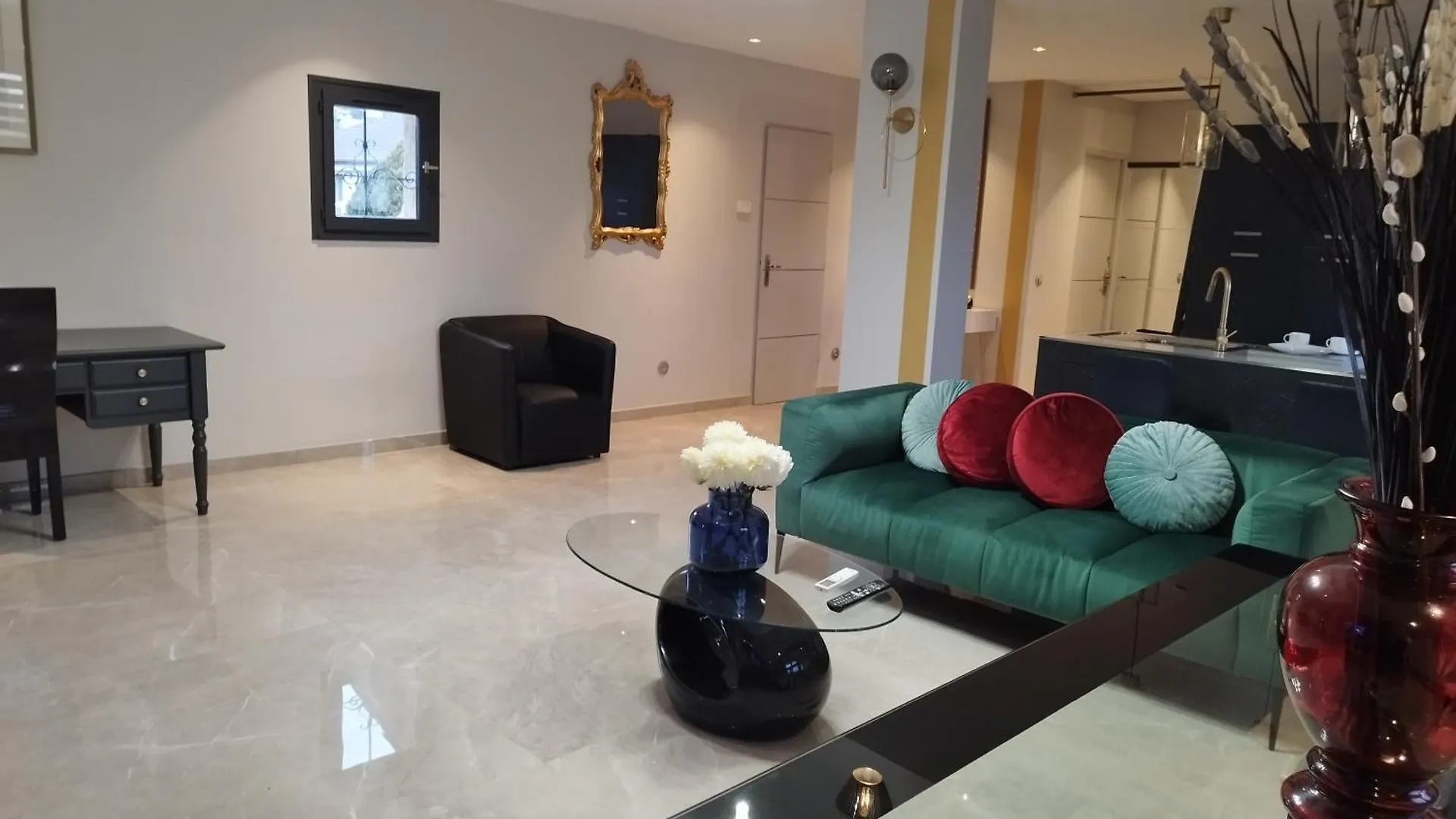 Appartement Luxe Dans Villa Borghese La Boisse 0*,  France