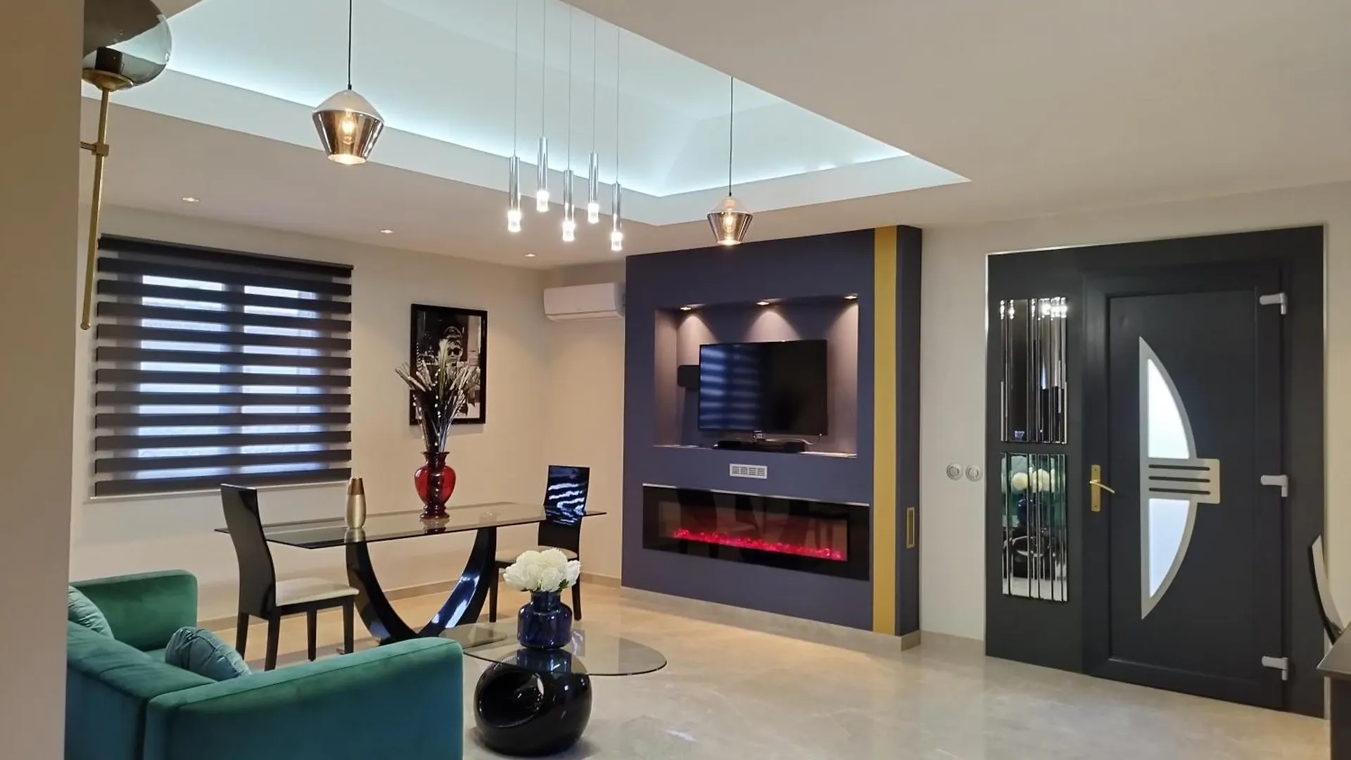 Appartement Luxe Dans Villa Borghese La Boisse