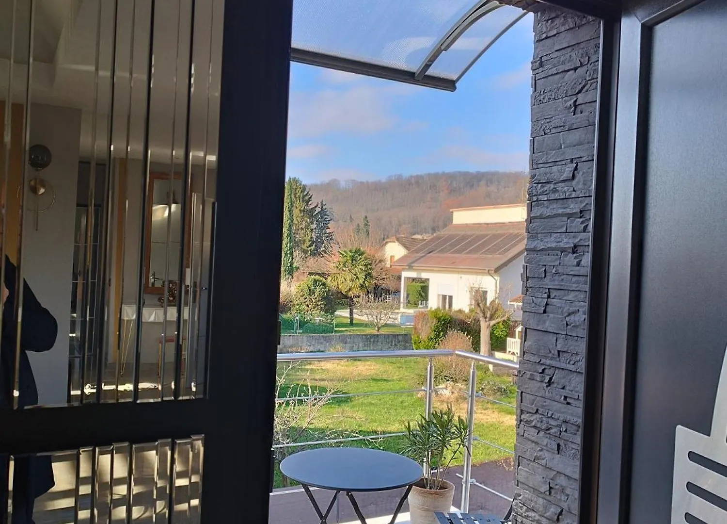 Appartement Luxe Dans Villa Borghese La Boisse